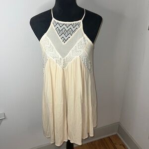 Purple Snow‎ ivory /cream crochet lace halter shift dress Sz M